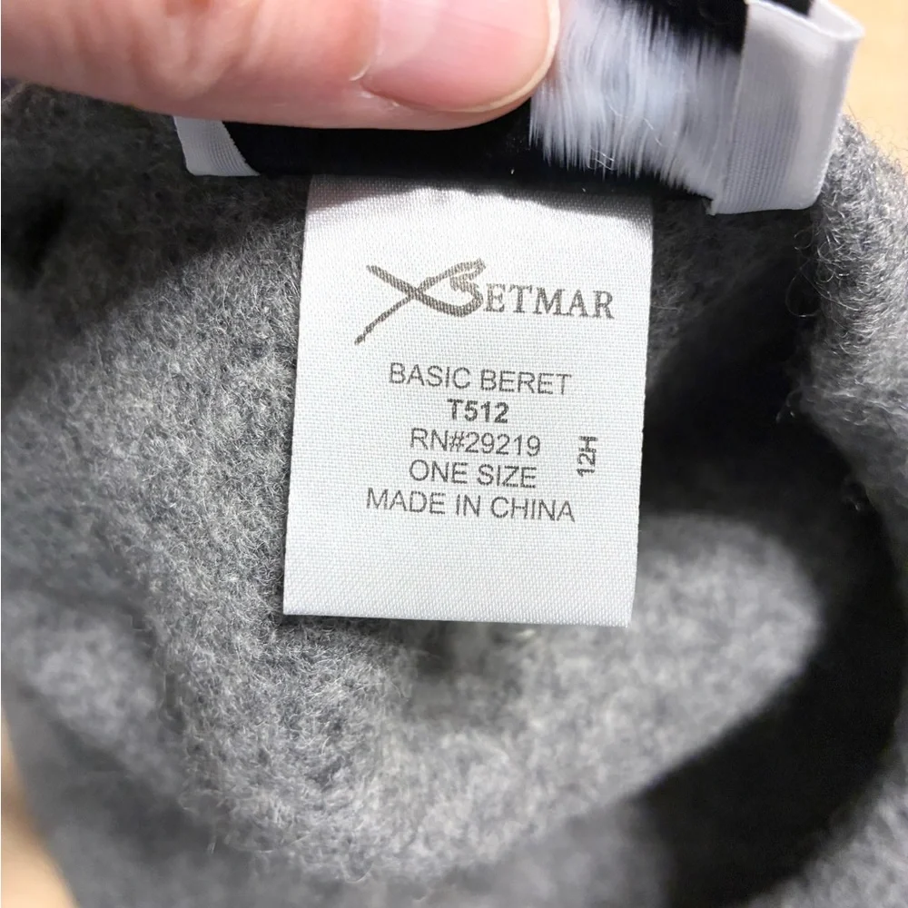 NEW Y2K Betmar Pure New Wool Gray Beret Woolmark Certified